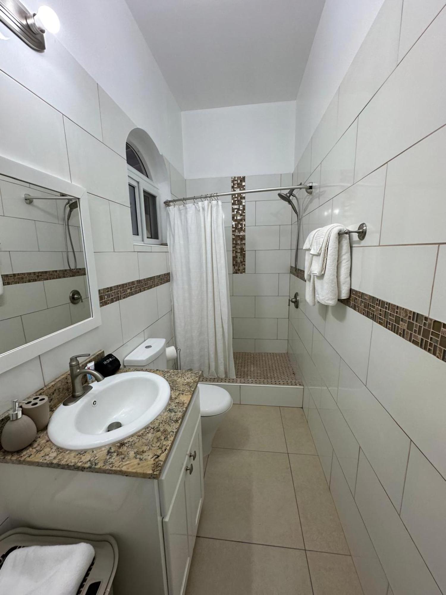 Eldorado Guesthouse & Car Rental Roseau Camera foto